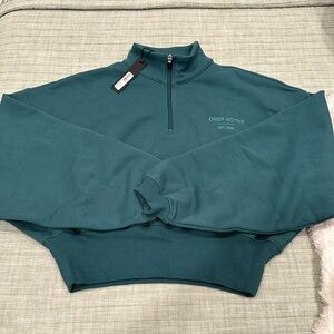 oner active all day est 2020 crop 1/4 zip sweatshirt